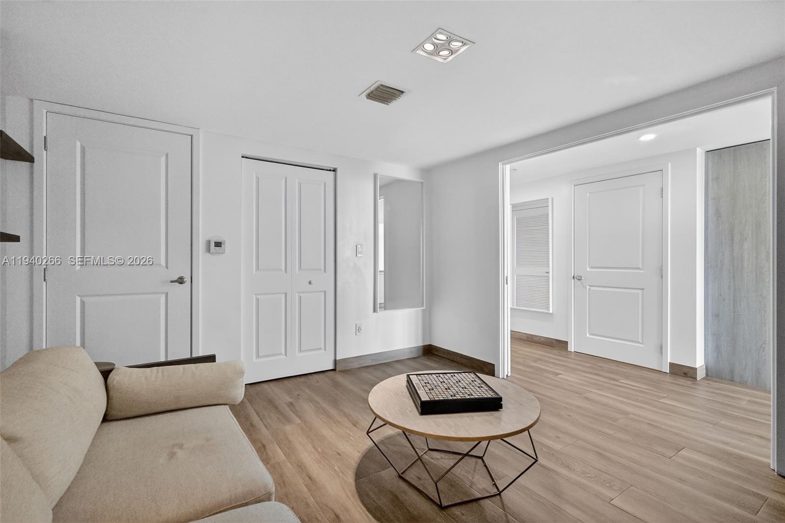 400 Sunny Isles Blvd #1207, Sunny Isles Beach FL 33160