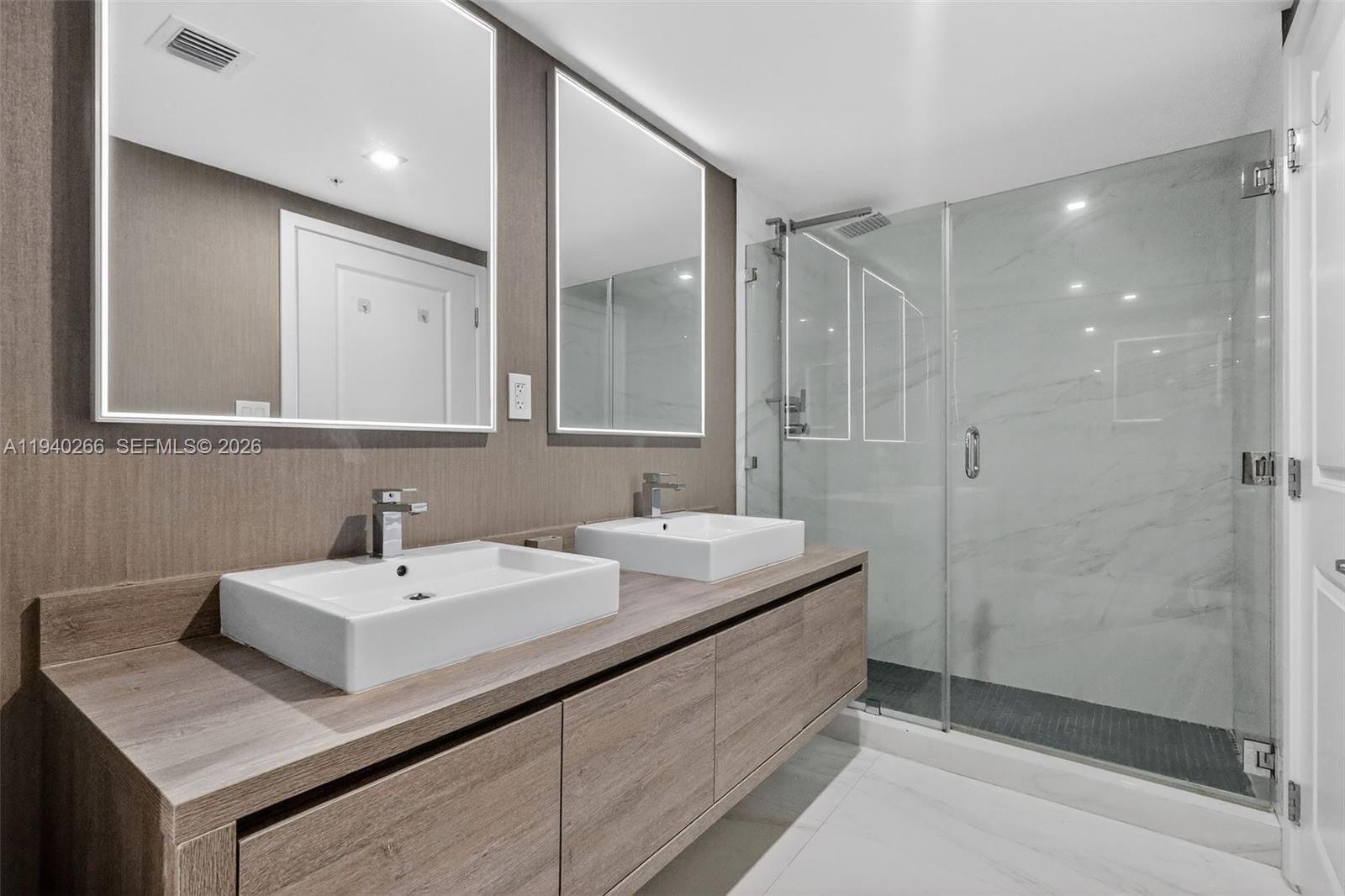 400 Sunny Isles Blvd #1207, Sunny Isles Beach FL 33160