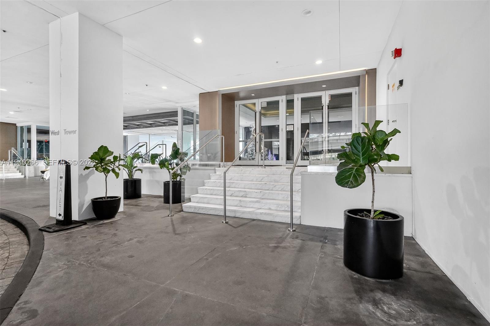 400 Sunny Isles Blvd #1207, Sunny Isles Beach FL 33160