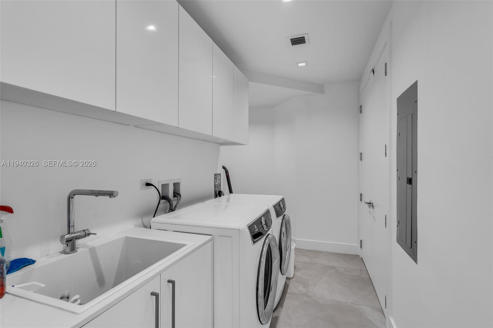 18501 Collins Ave #402, Sunny Isles Beach FL 33160
