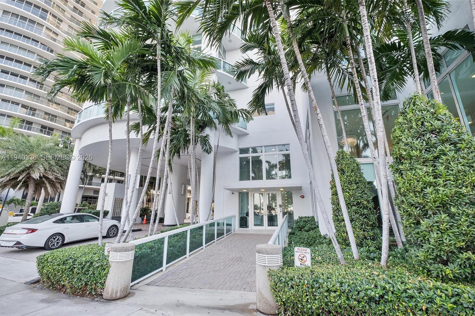1800 N Bayshore Dr #2006, Miami FL 33132