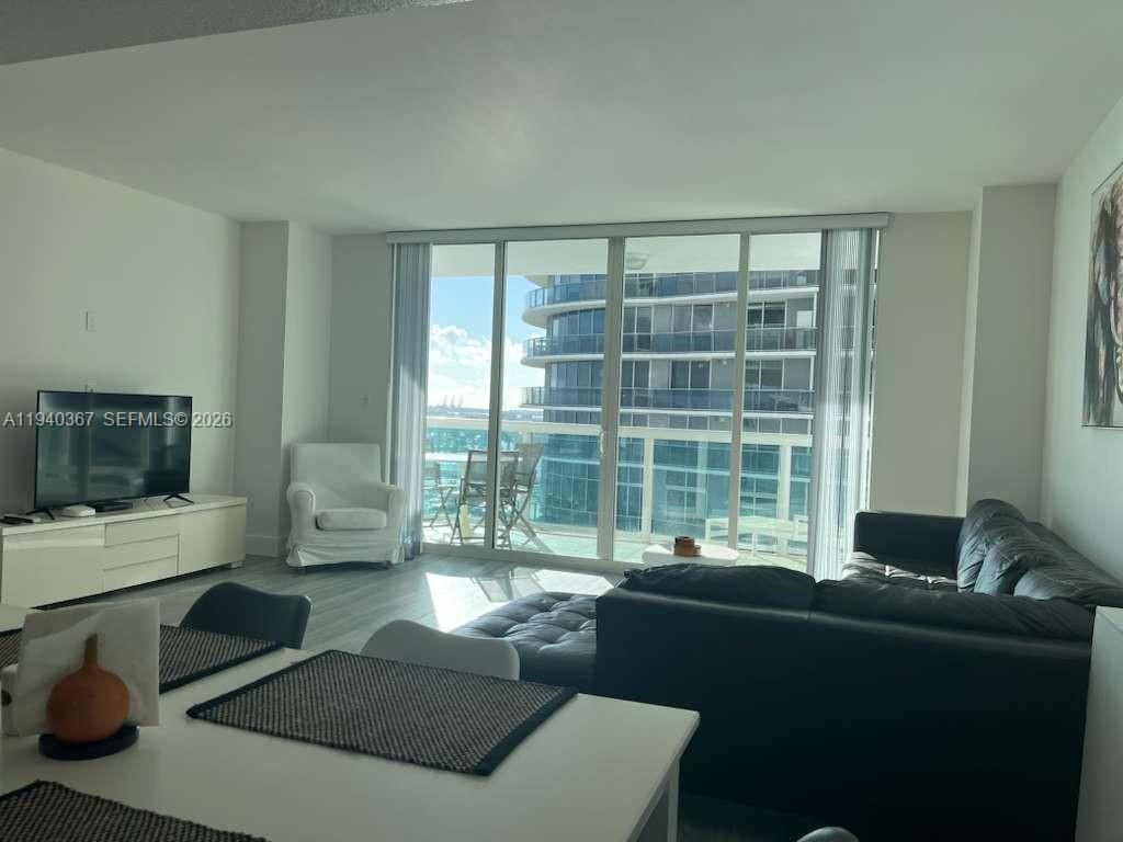 1800 N Bayshore Dr #1711, Miami FL 33132
