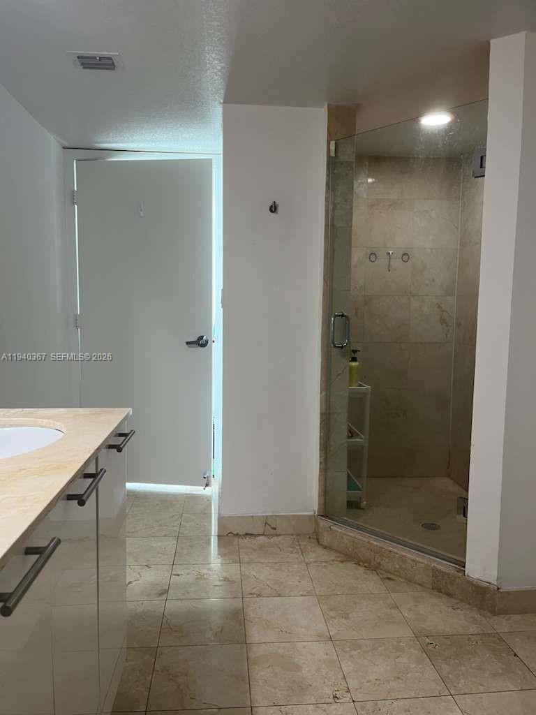 1800 N Bayshore Dr #1711, Miami FL 33132