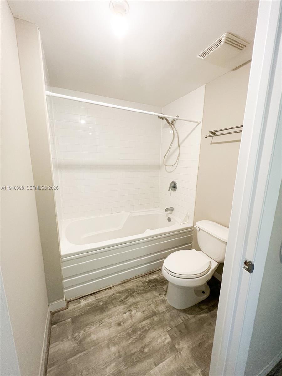 690 SW 1st Ct #1511, Miami FL 33130