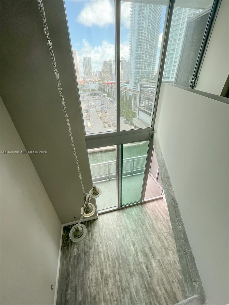 690 SW 1st Ct #1511, Miami FL 33130