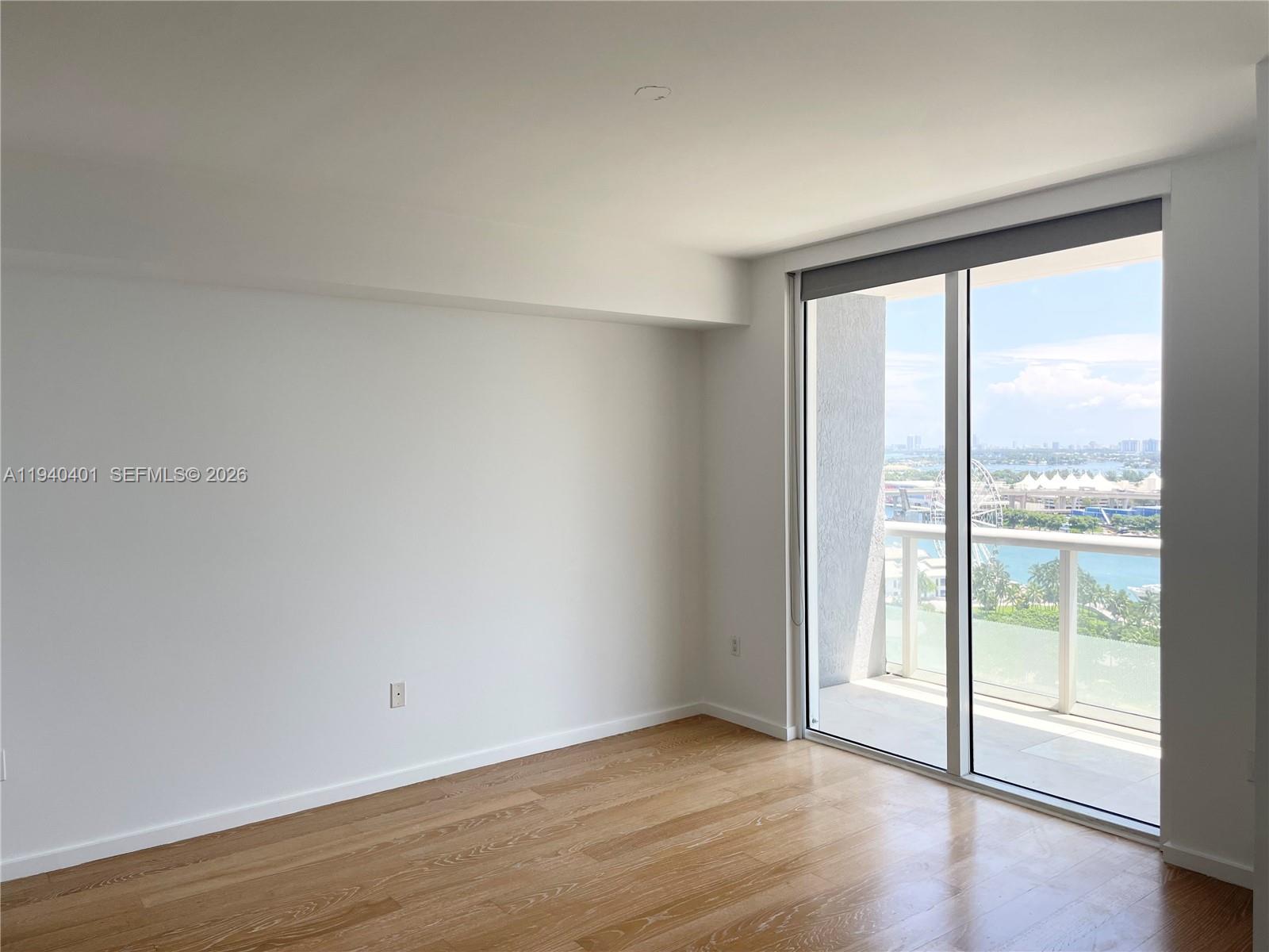 50 Biscayne Blvd #2008, Miami FL 33132