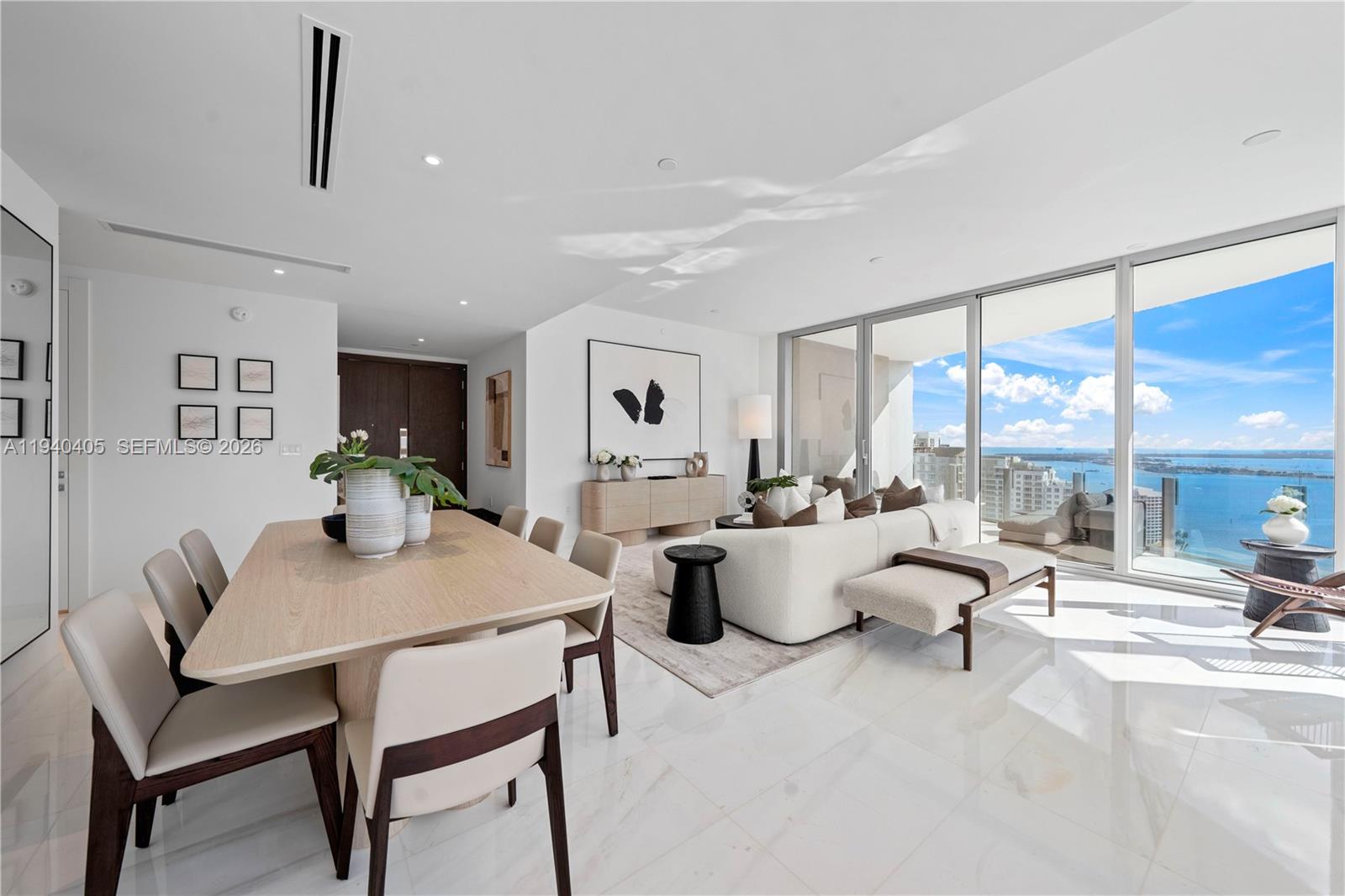 300 Biscayne Blvd Way #3407, Miami FL 33131