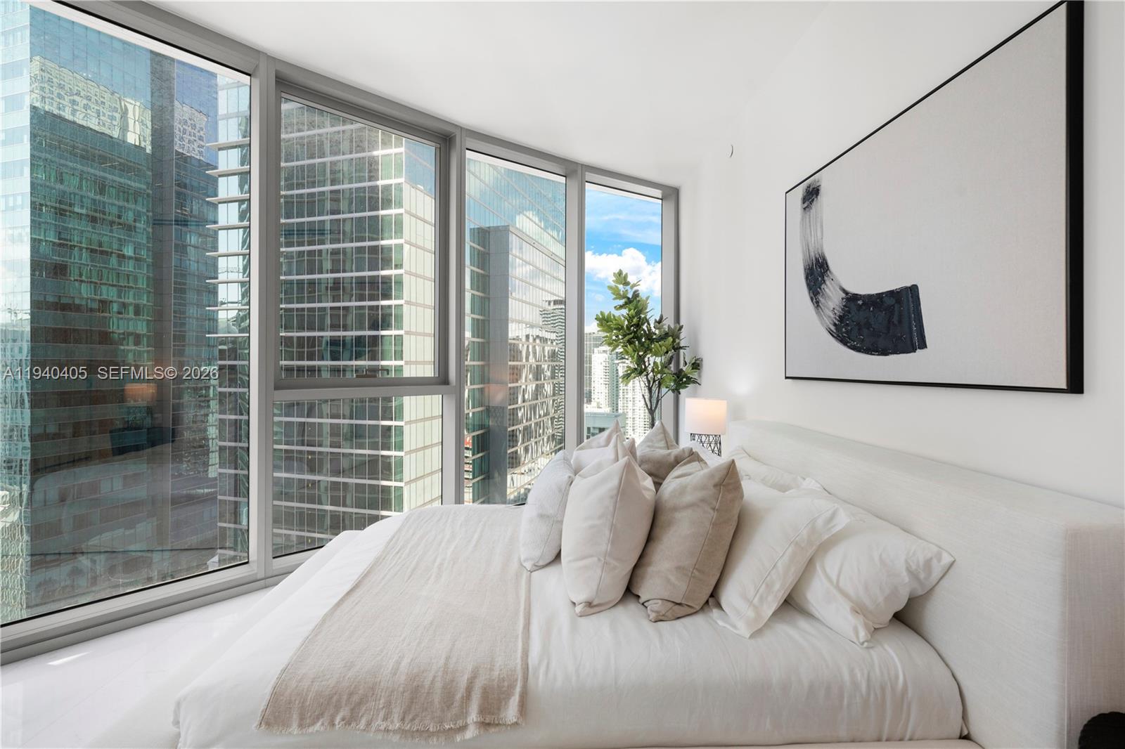 300 Biscayne Blvd Way #3407, Miami FL 33131
