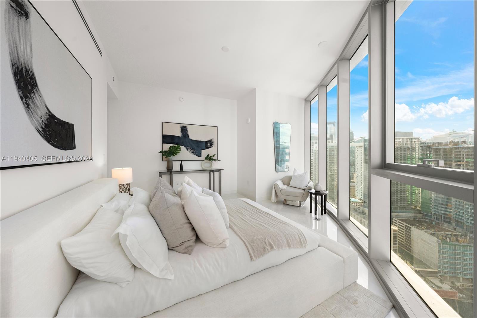 300 Biscayne Blvd Way #3407, Miami FL 33131