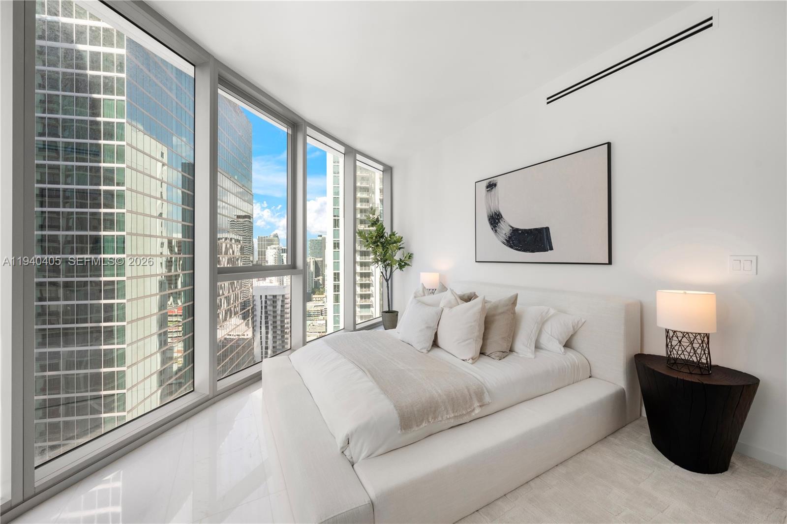 300 Biscayne Blvd Way #3407, Miami FL 33131