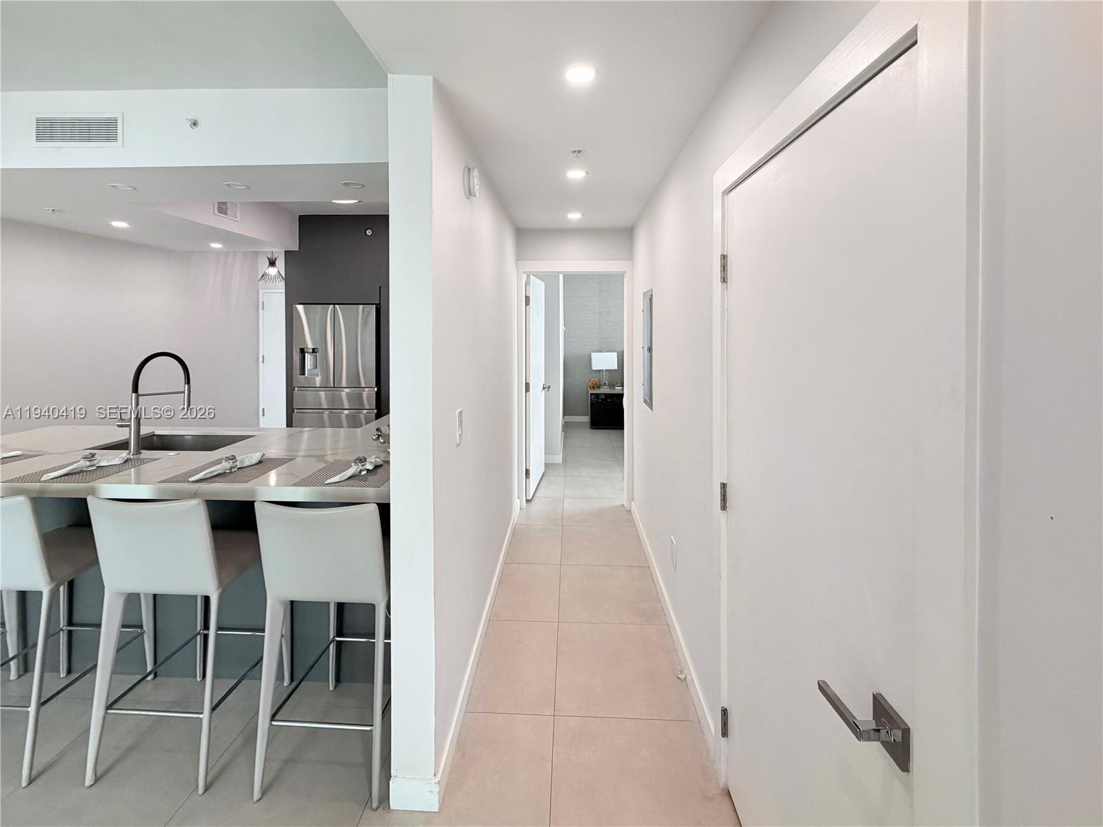 31 SE 5th St #3412, Miami FL 33131