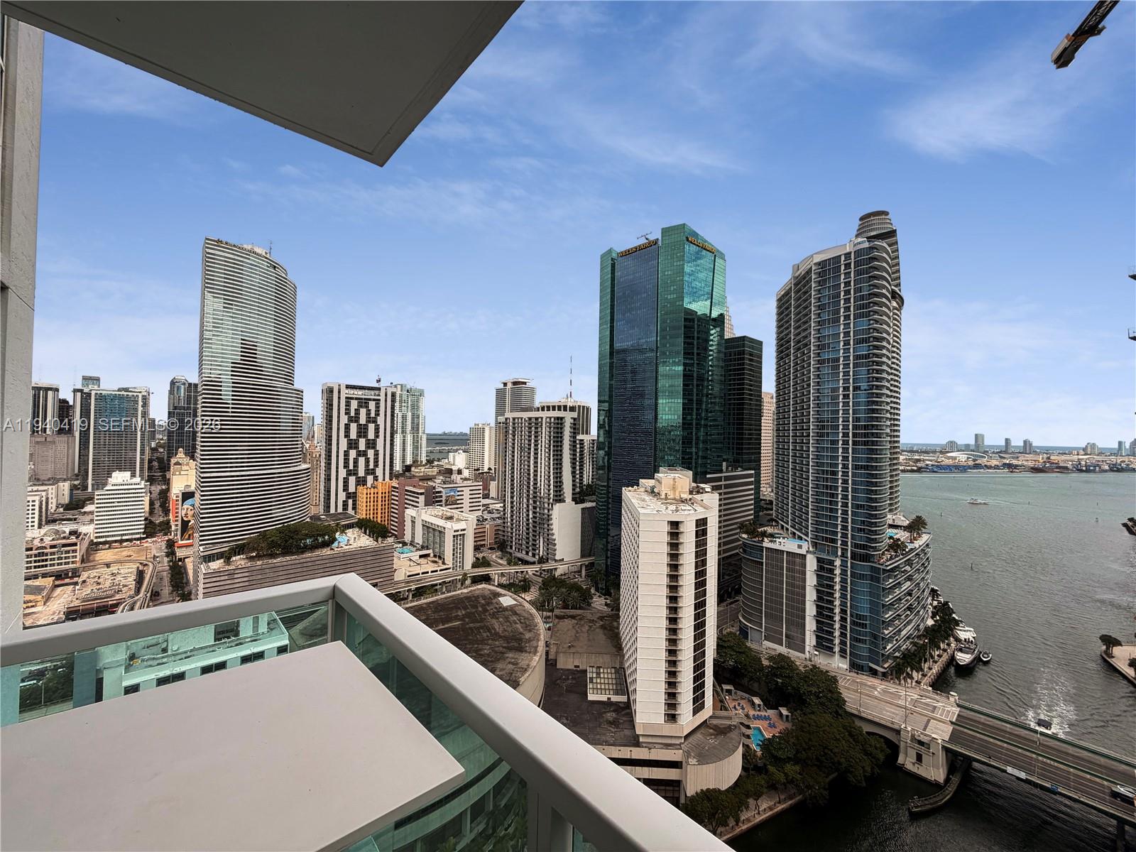 31 SE 5th St #3412, Miami FL 33131