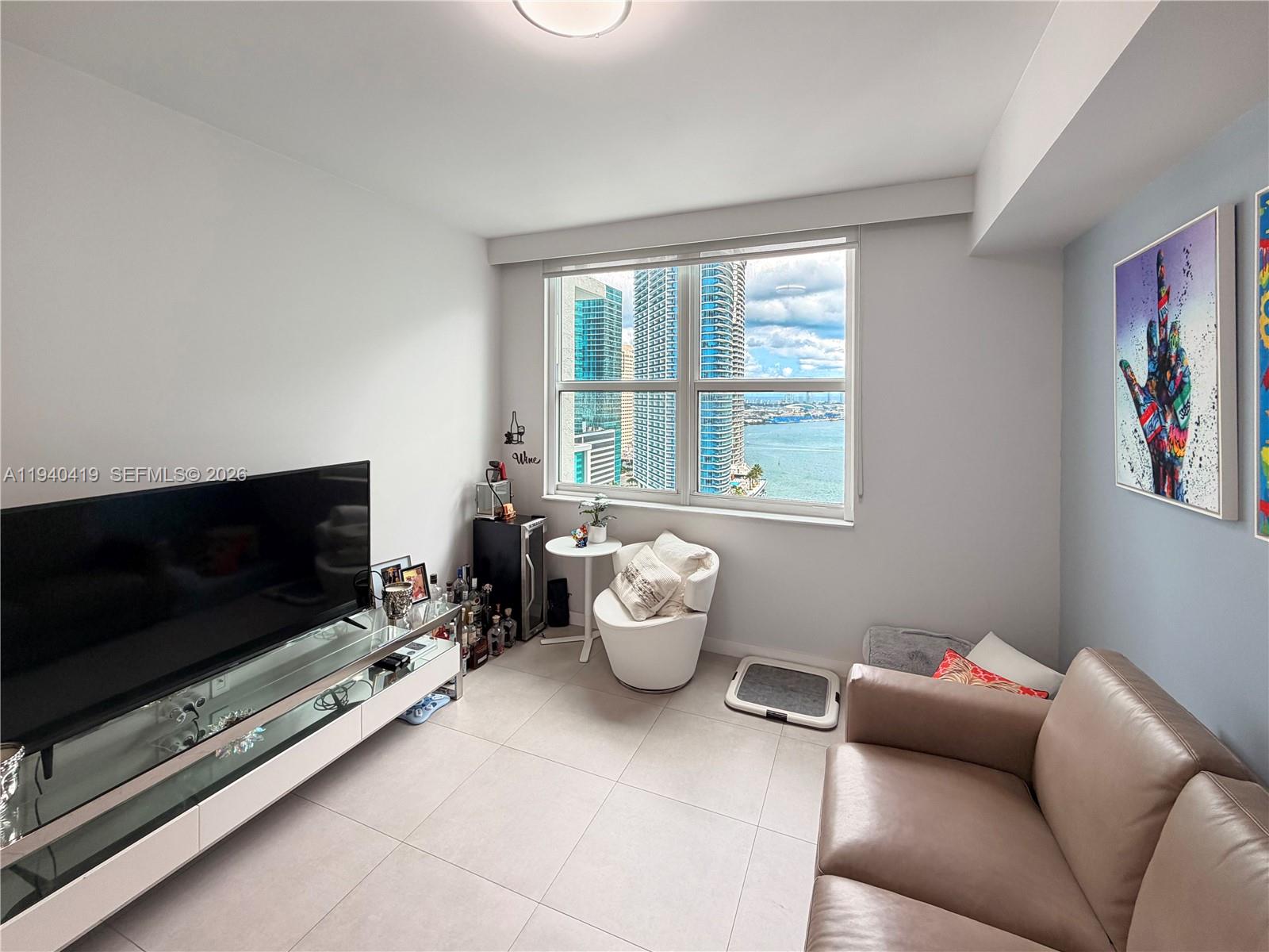 31 SE 5th St #3412, Miami FL 33131
