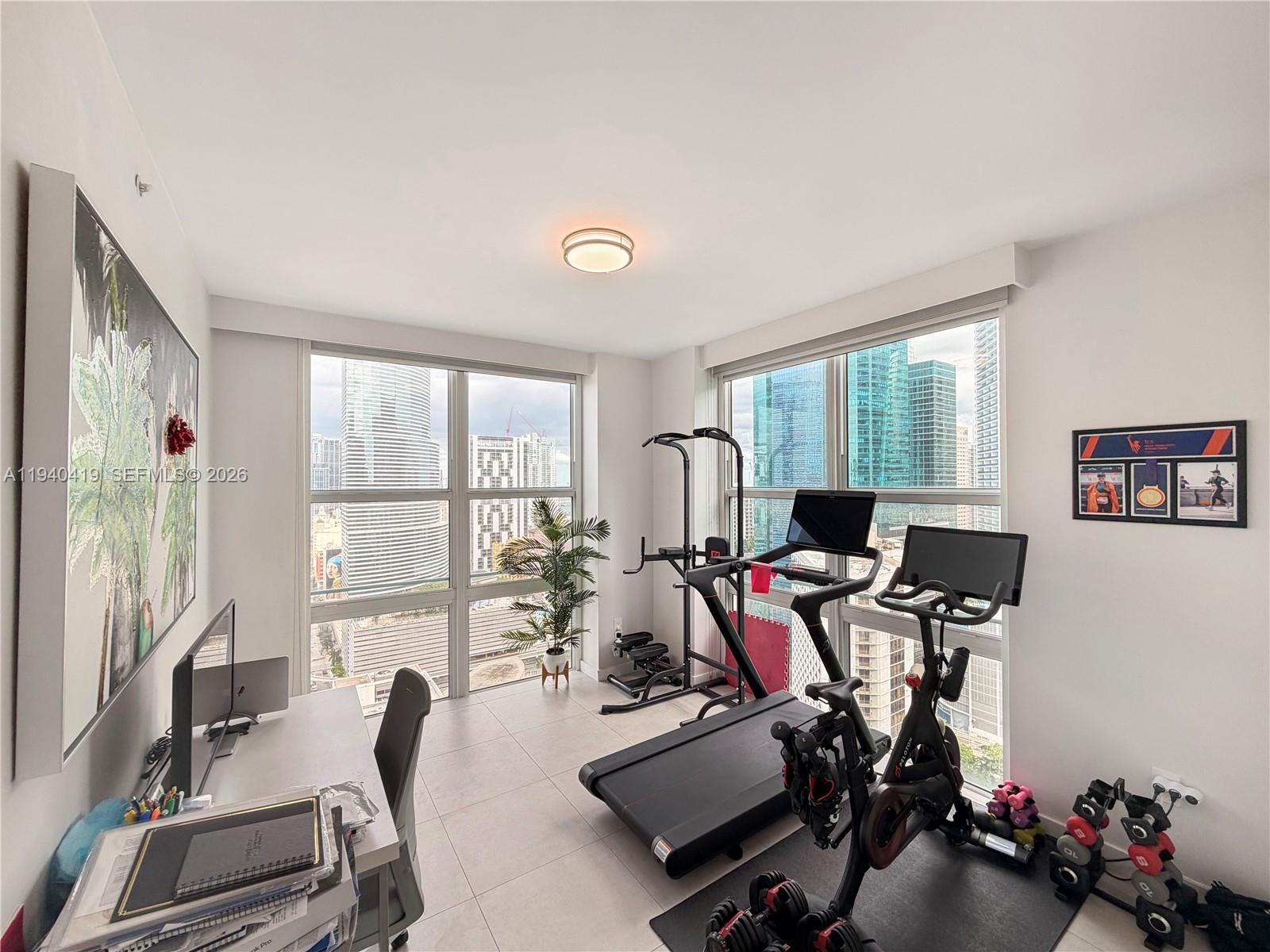 31 SE 5th St #3412, Miami FL 33131