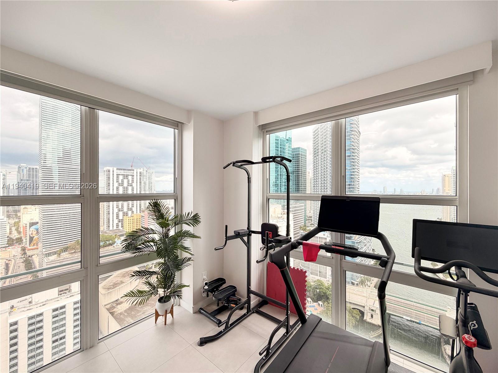 31 SE 5th St #3412, Miami FL 33131