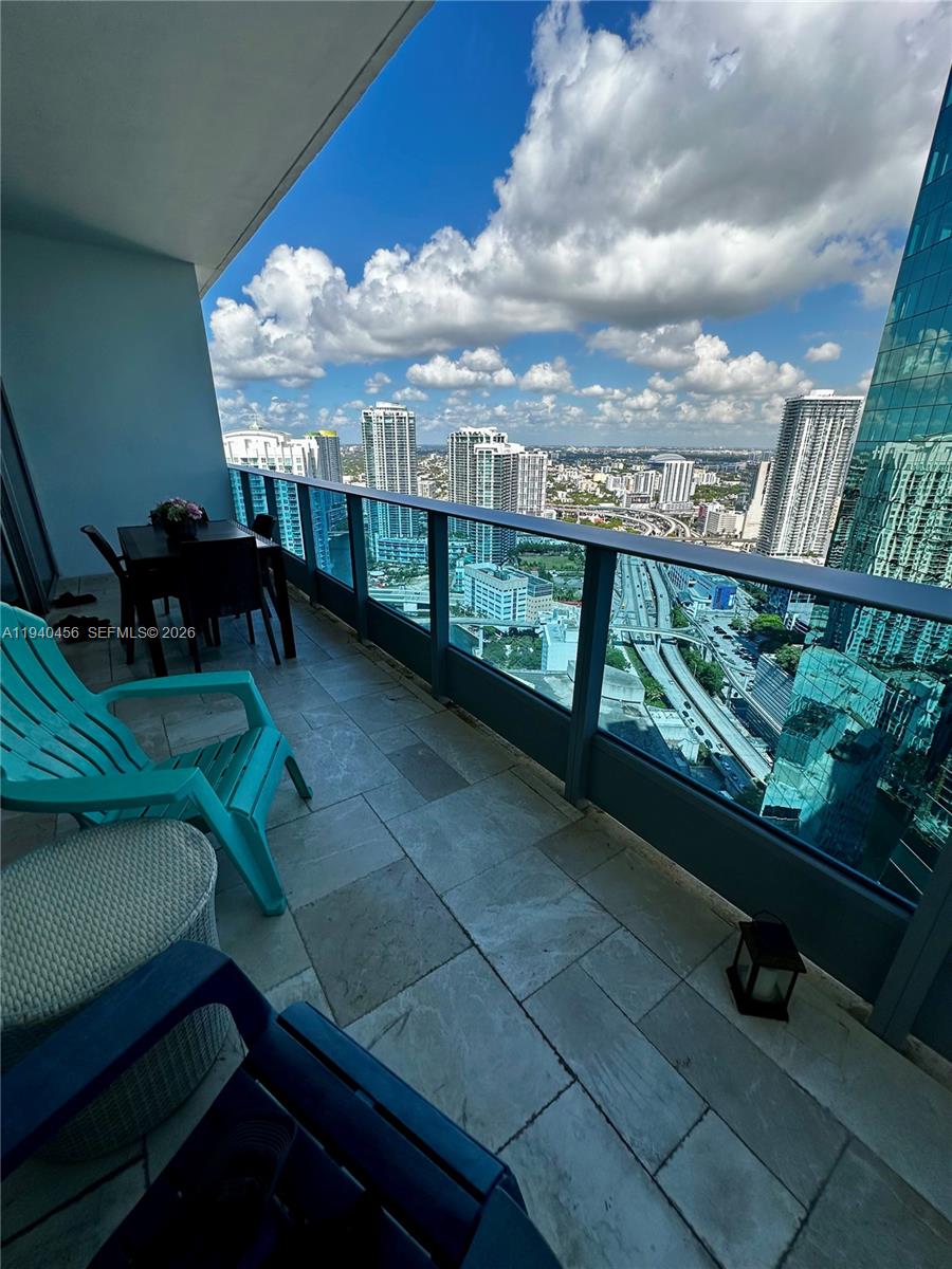 200 Biscayne Boulevard Way #4413, Miami FL 33131