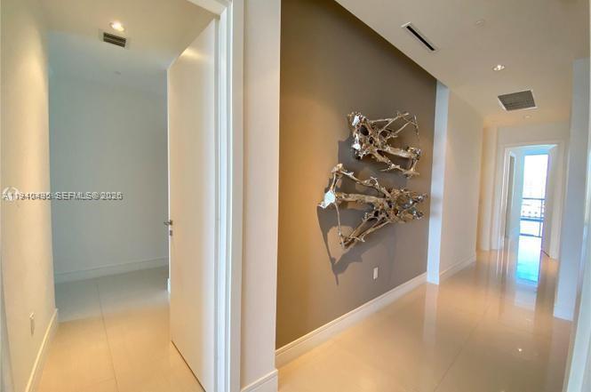 3300 NE 188th St #LPH11, Aventura FL 33180