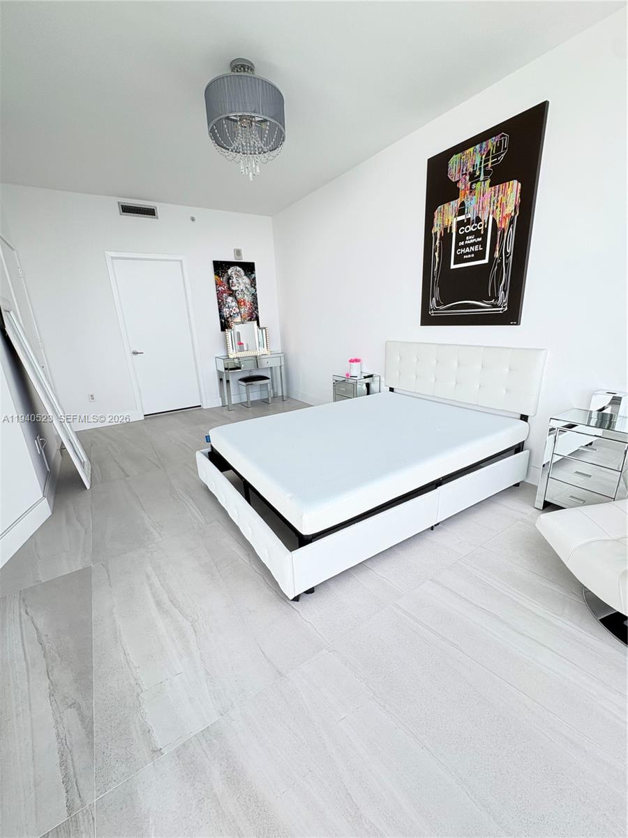 2900 NE 7th Ave #1905, Miami FL 33137