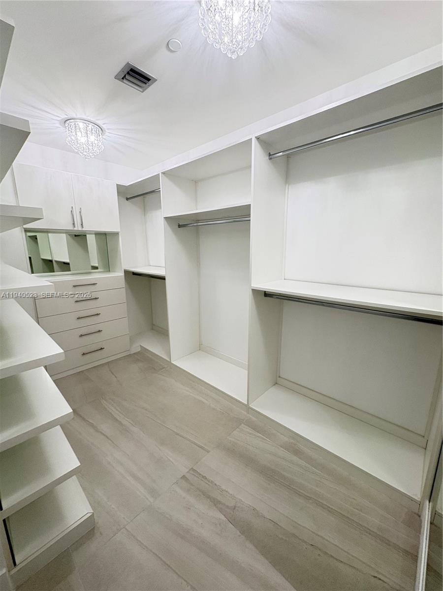 2900 NE 7th Ave #1905, Miami FL 33137