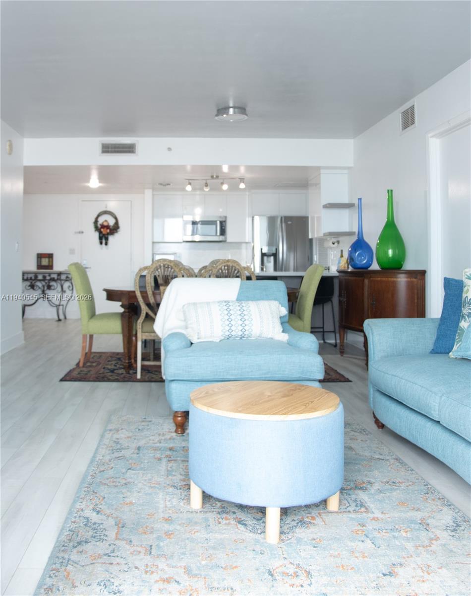 50 Biscayne Blvd #4908, Miami FL 33132