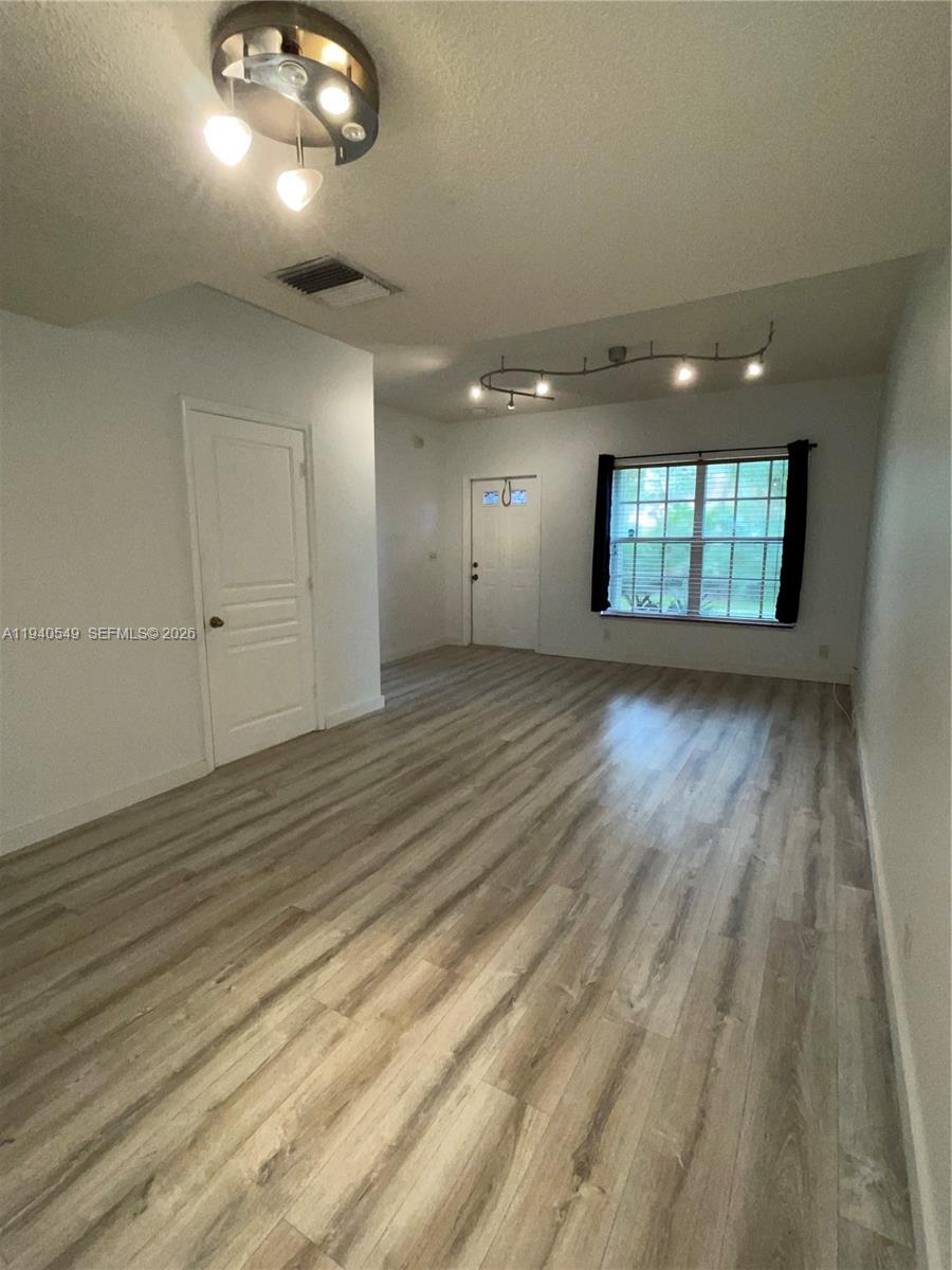 207 Mallory Ct #207, Weston FL 33326