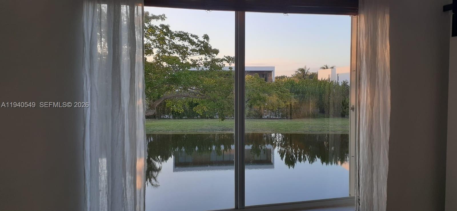 207 Mallory Ct #207, Weston FL 33326