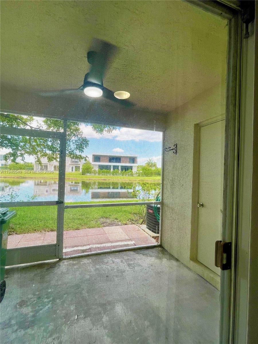 207 Mallory Ct #207, Weston FL 33326