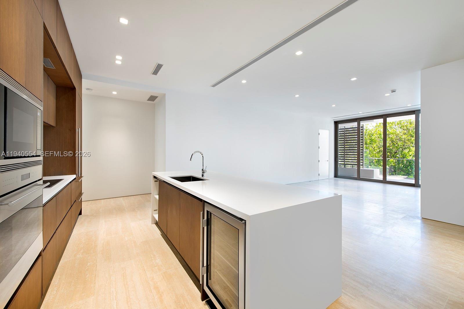 311 Meridian Ave #302, Miami Beach FL 33139