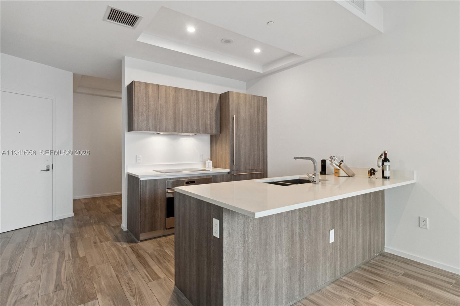 801 S Miami Ave #4803, Miami FL 33130