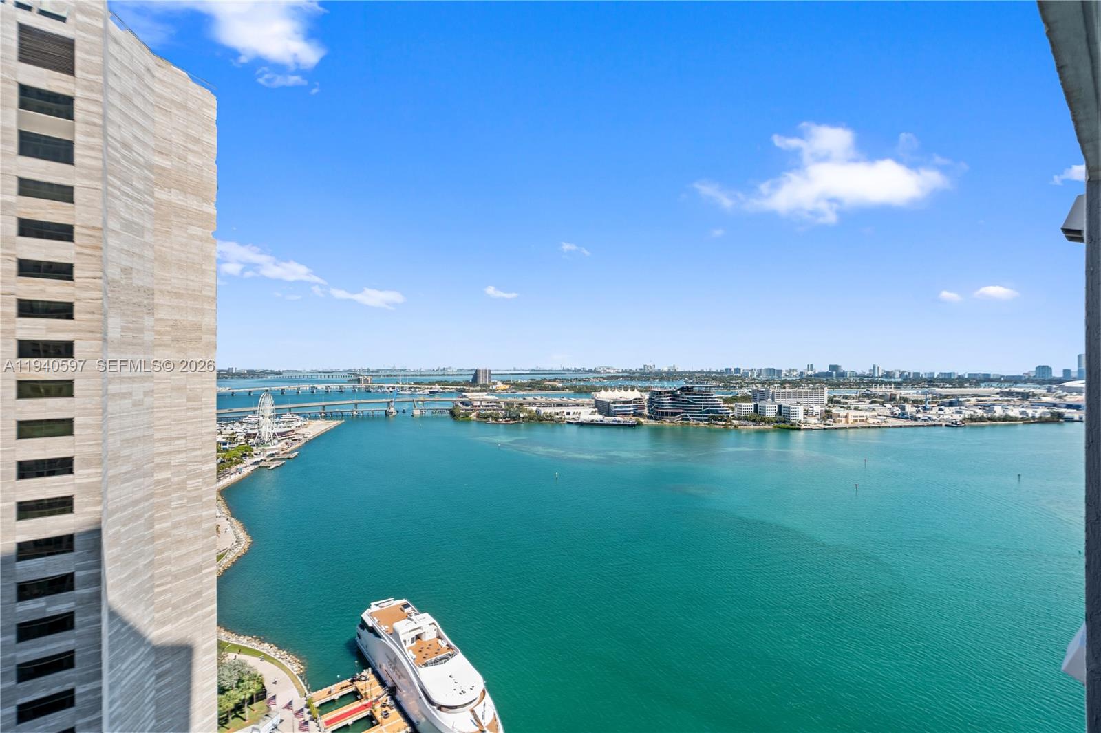 335 S Biscayne Blvd #2910, Miami FL 33131