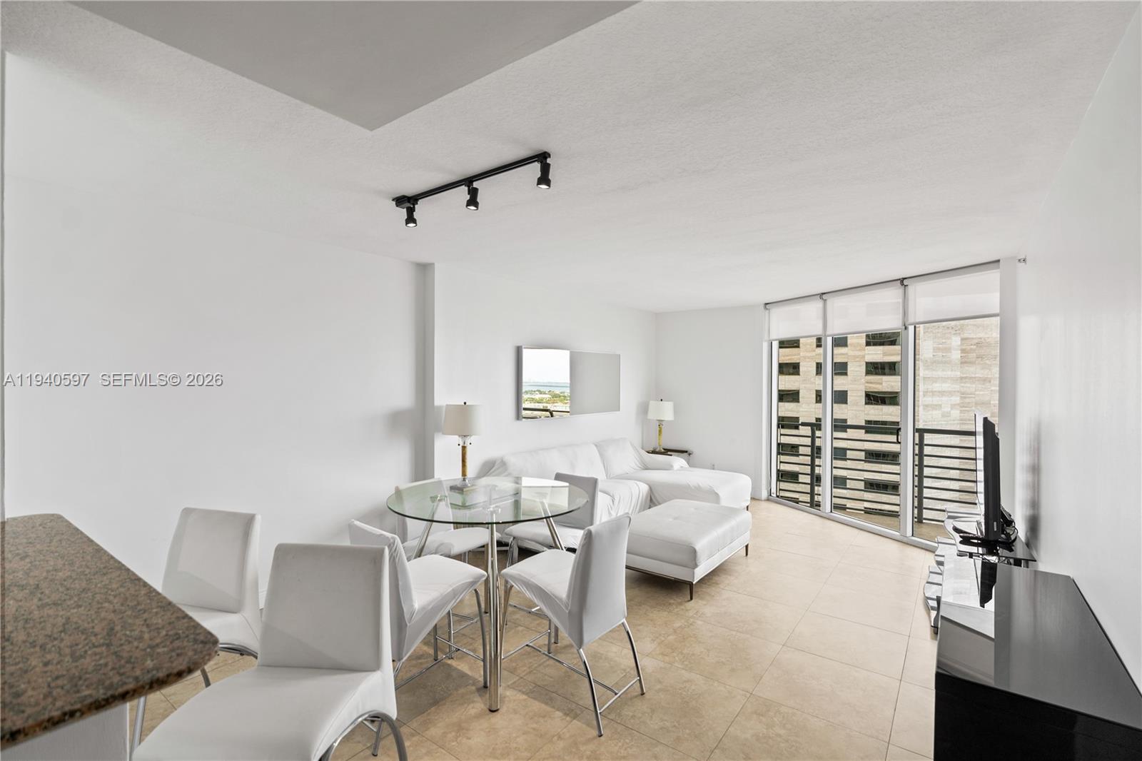 335 S Biscayne Blvd #2910, Miami FL 33131