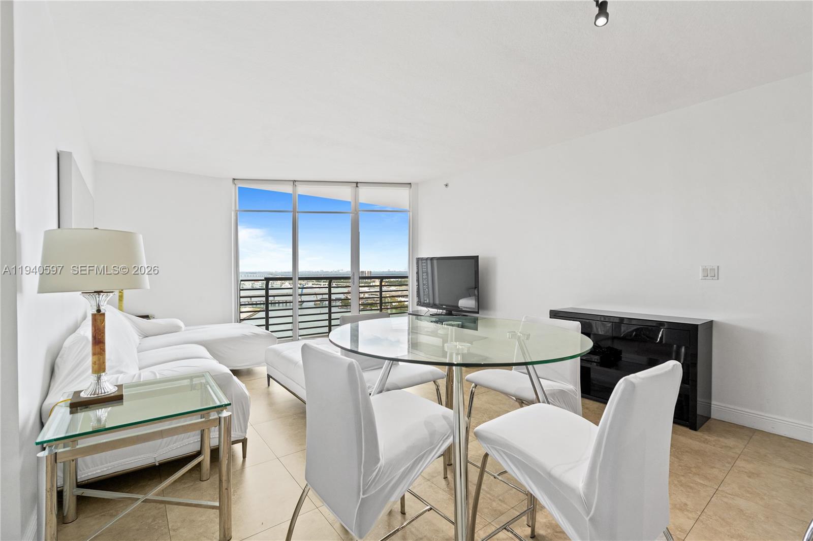 335 S Biscayne Blvd #2910, Miami FL 33131