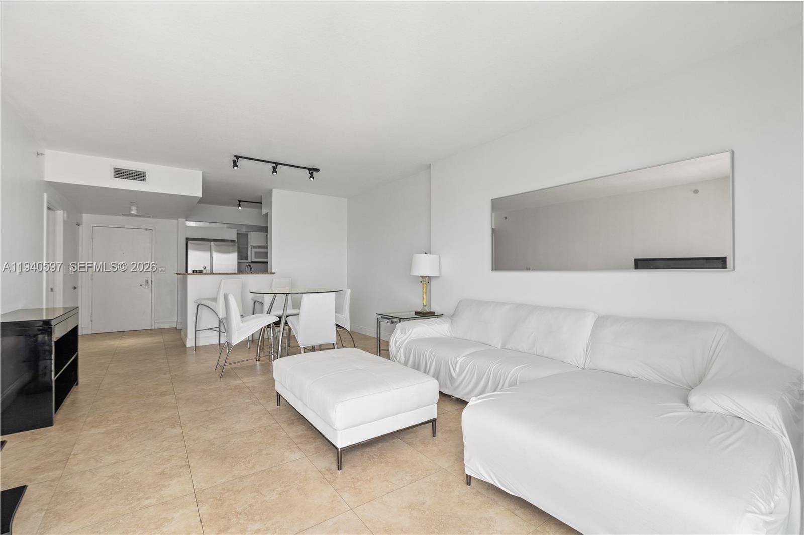 335 S Biscayne Blvd #2910, Miami FL 33131
