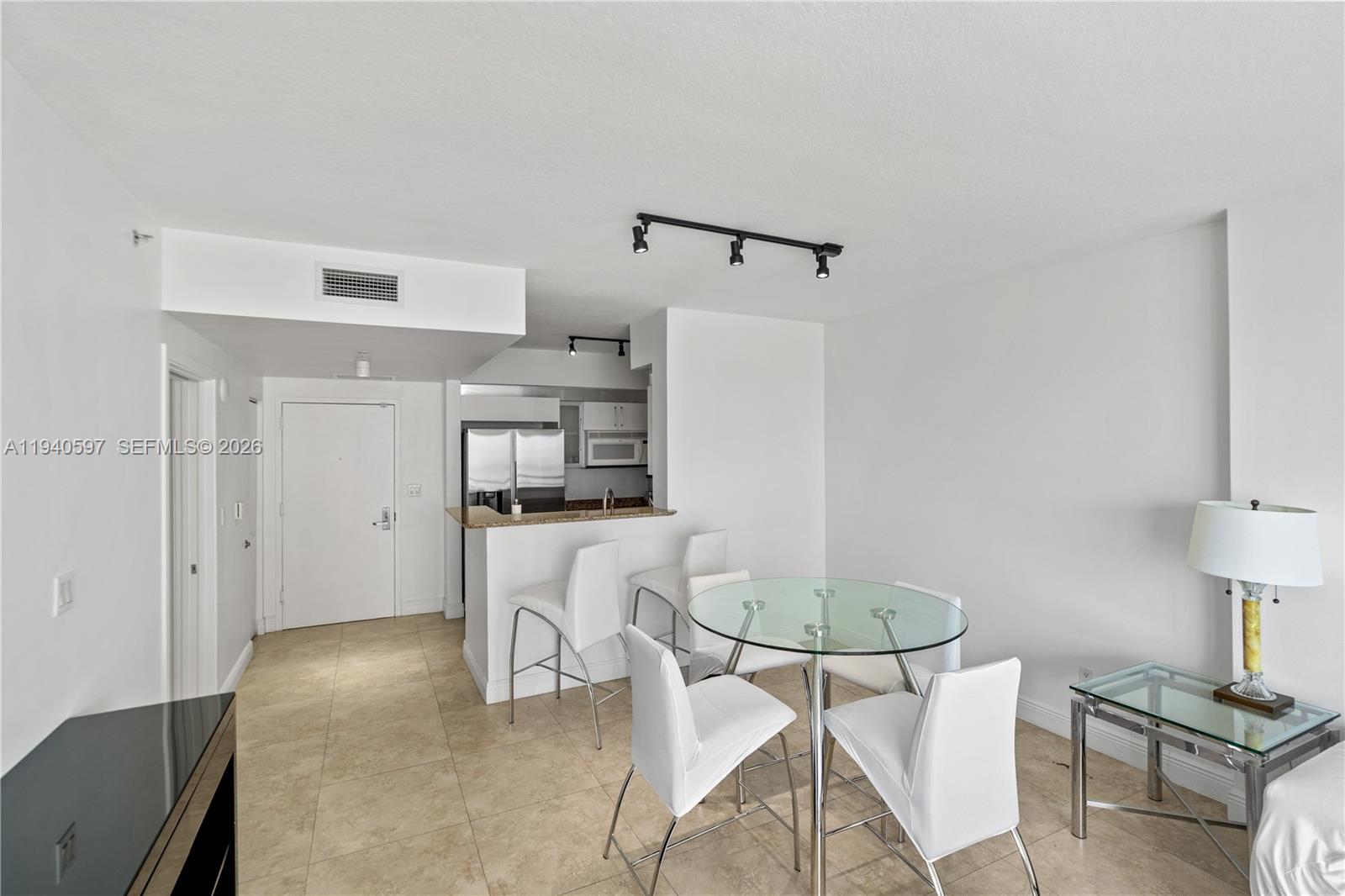 335 S Biscayne Blvd #2910, Miami FL 33131