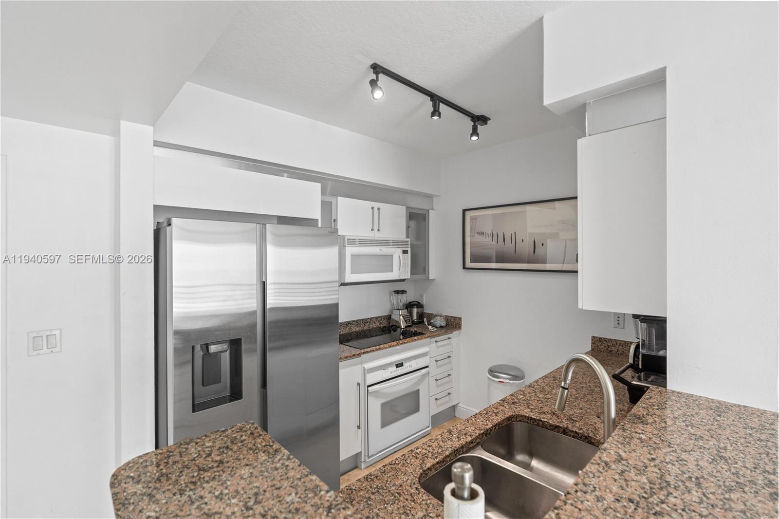 335 S Biscayne Blvd #2910, Miami FL 33131