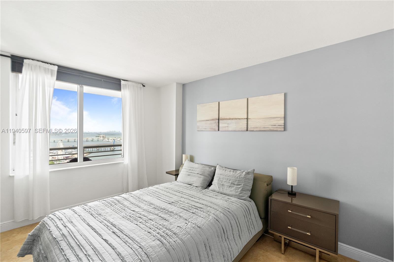 335 S Biscayne Blvd #2910, Miami FL 33131