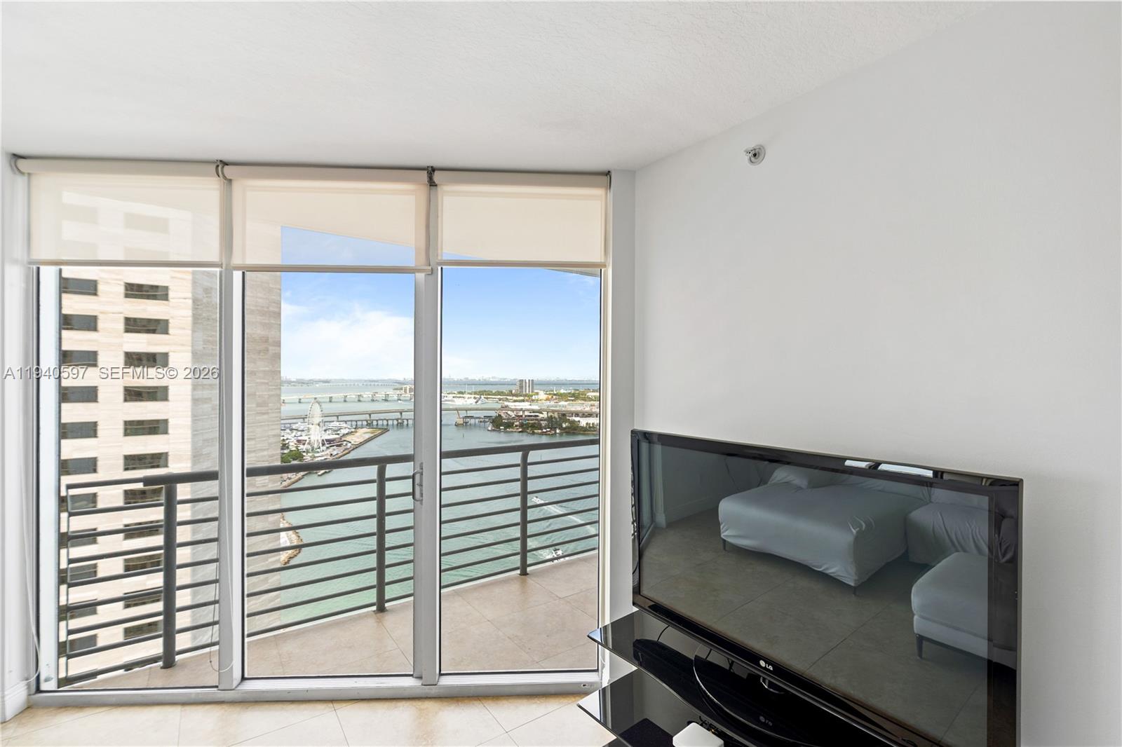 335 S Biscayne Blvd #2910, Miami FL 33131