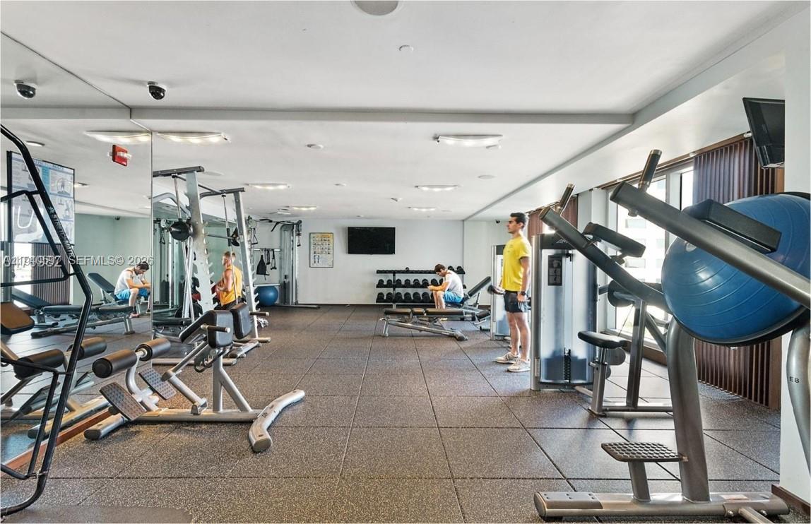 335 S Biscayne Blvd #2910, Miami FL 33131