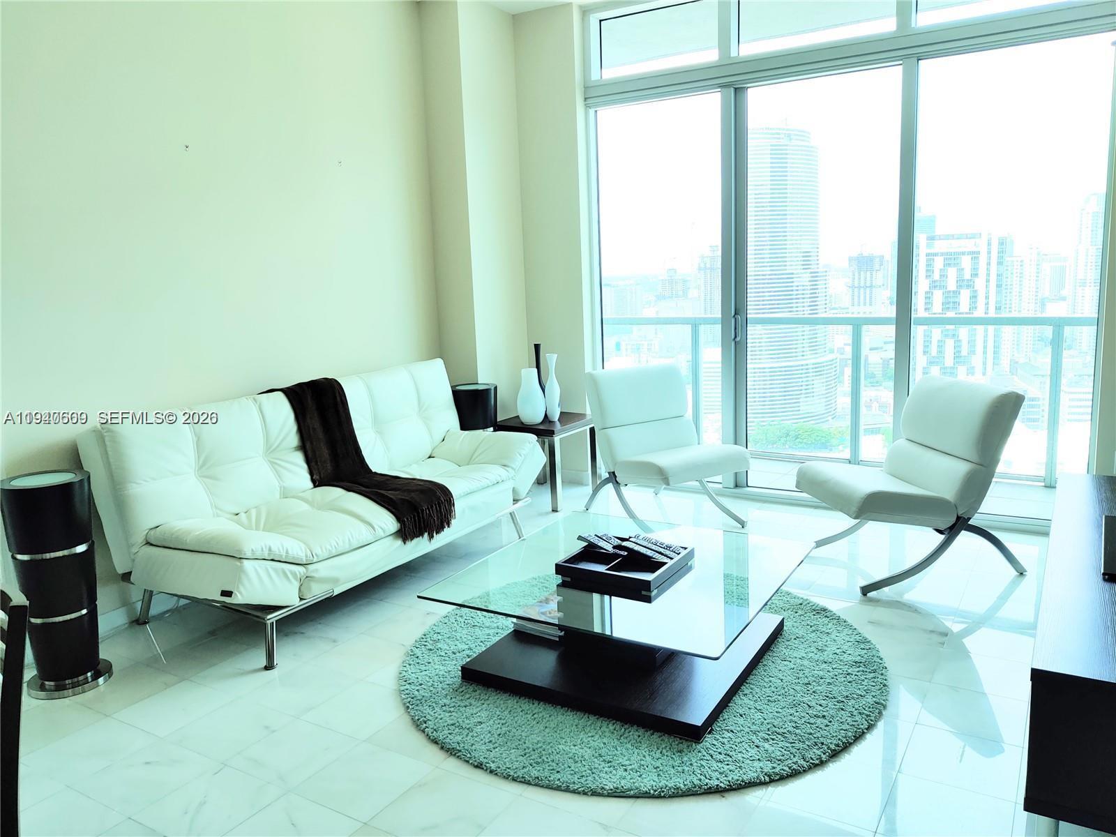 55 SE 6th St #4105, Miami FL 33131