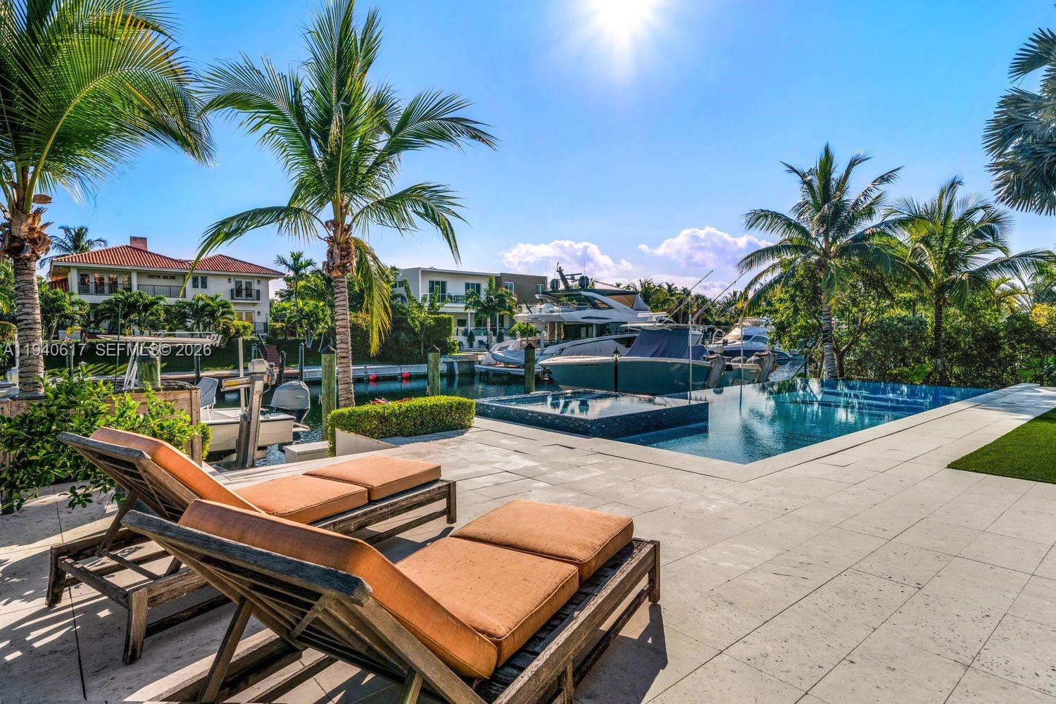 6853 Sunrise Ct, Coral Gables FL 33133
