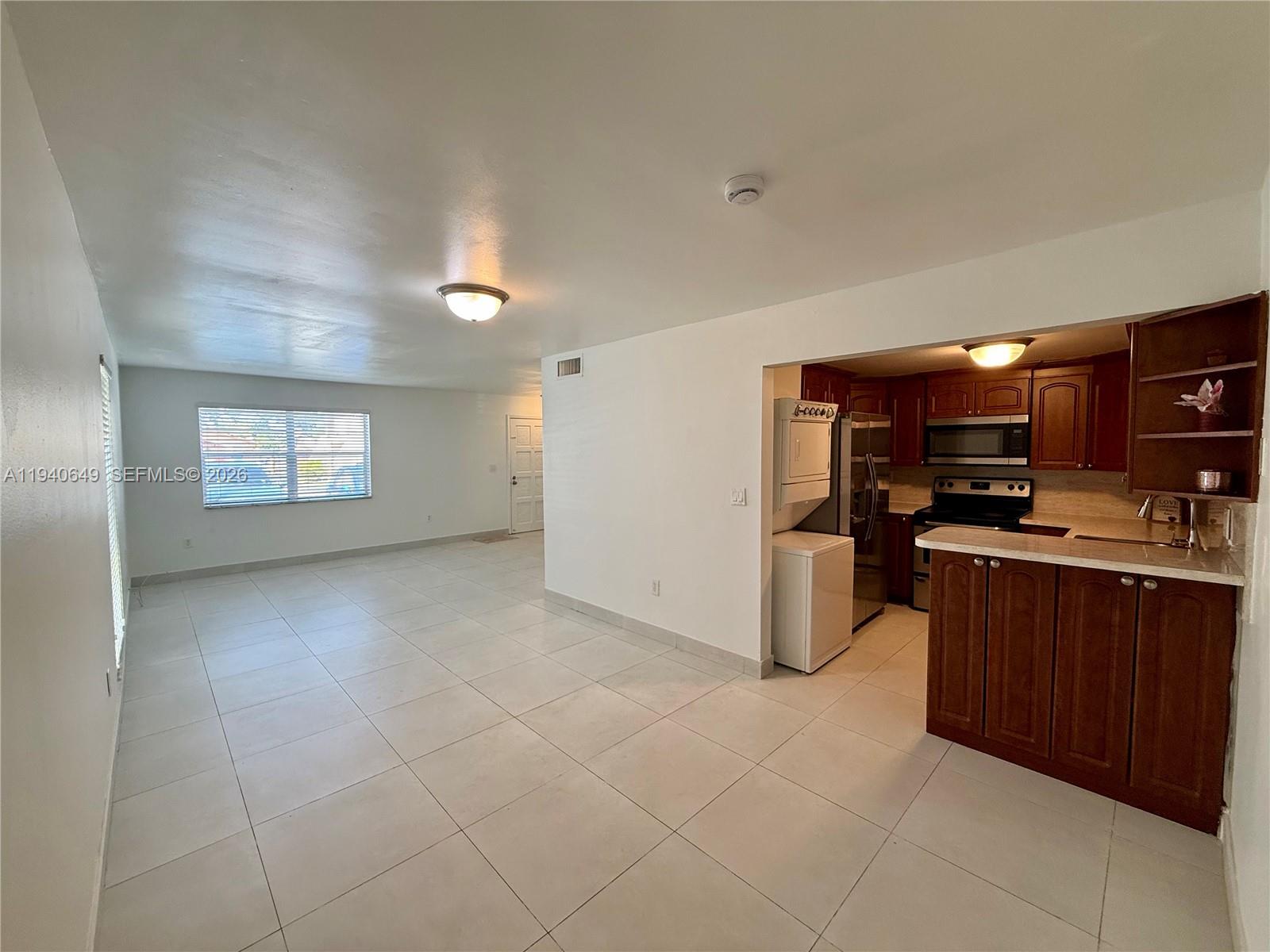 20 SW 108th Ave #7-F, Sweetwater FL 33174
