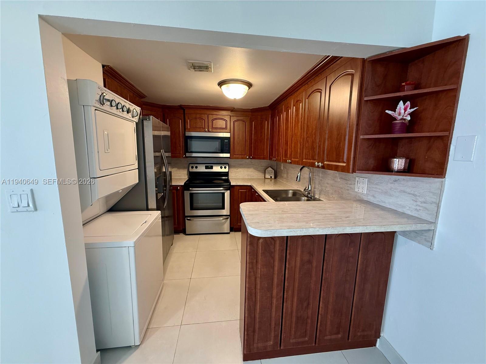20 SW 108th Ave #7-F, Sweetwater FL 33174