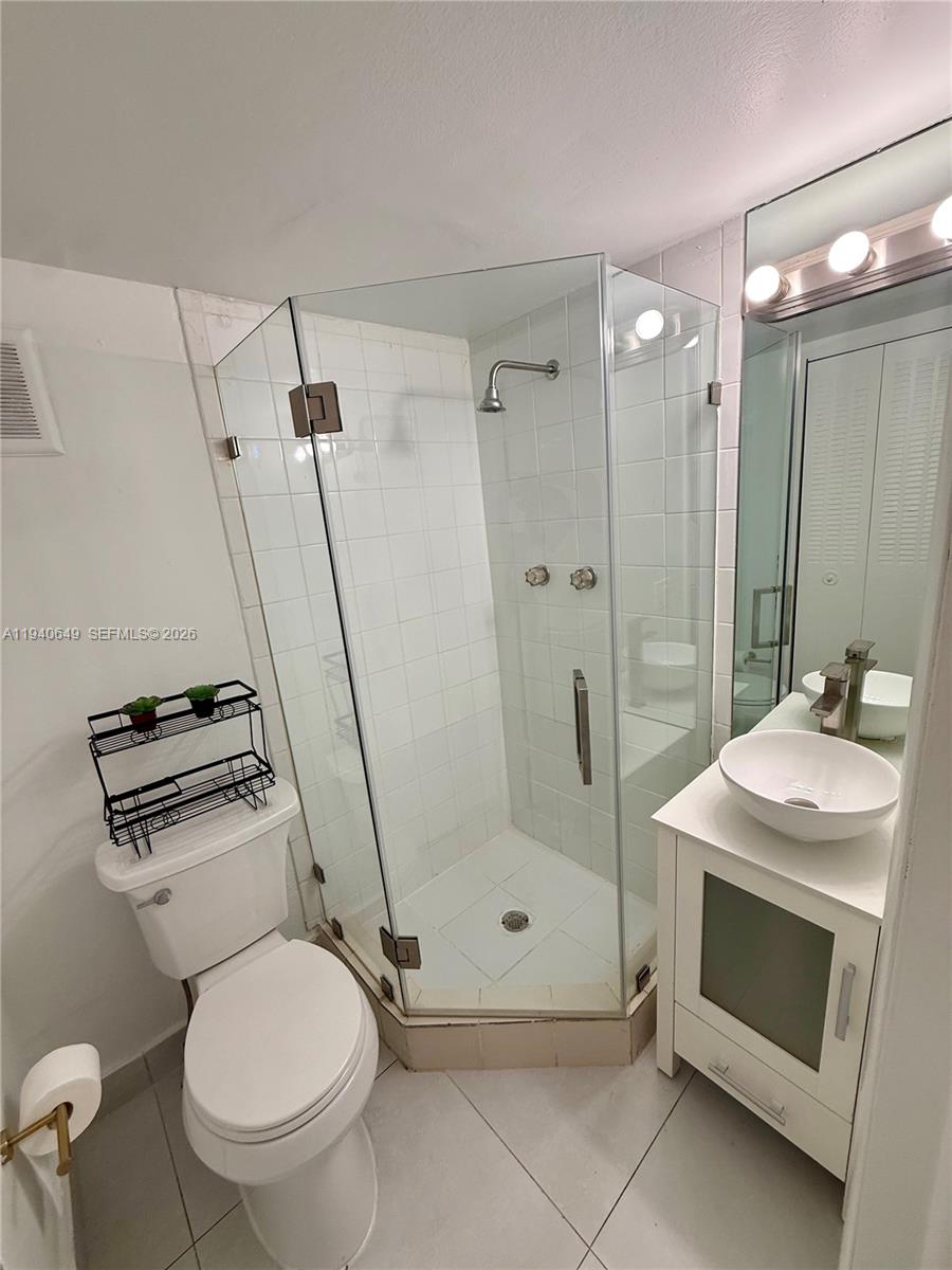 20 SW 108th Ave #7-F, Sweetwater FL 33174