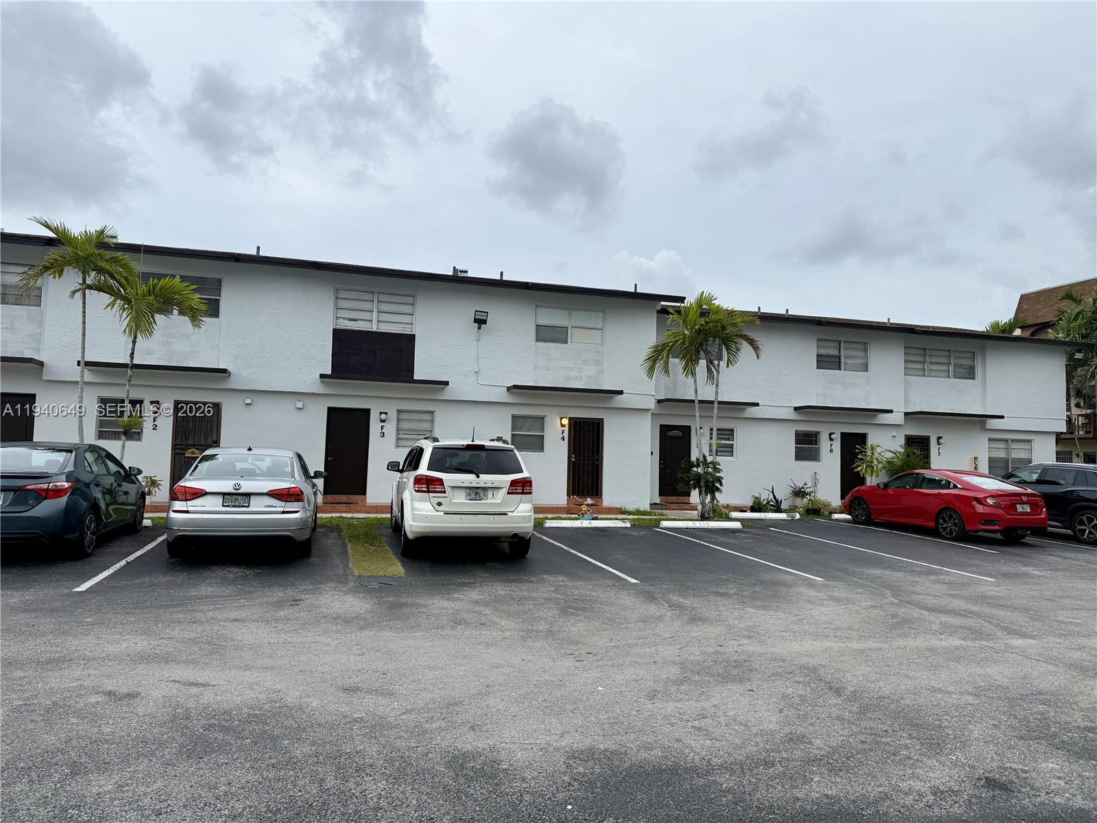 20 SW 108th Ave #7-F, Sweetwater FL 33174
