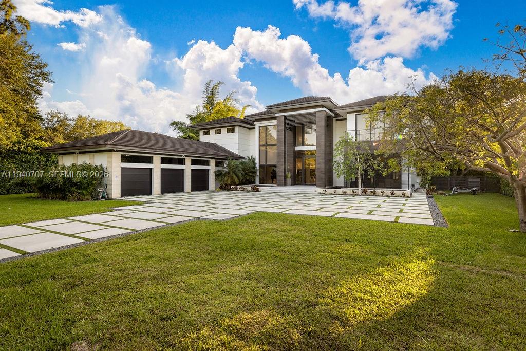 6850 SW 73rd Ct, Miami FL 33143