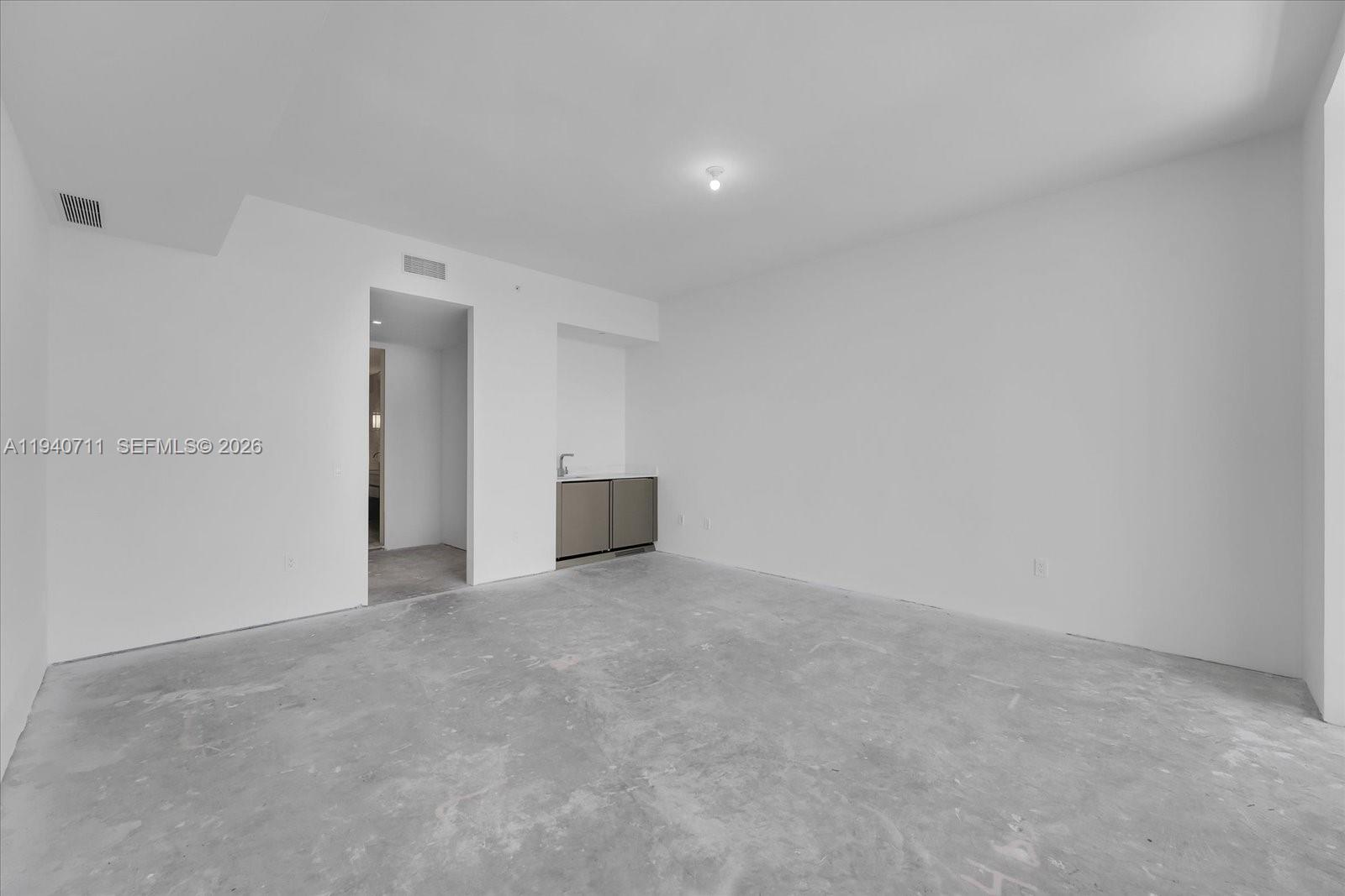 18975 Collins Ave #302, Sunny Isles Beach FL 33160