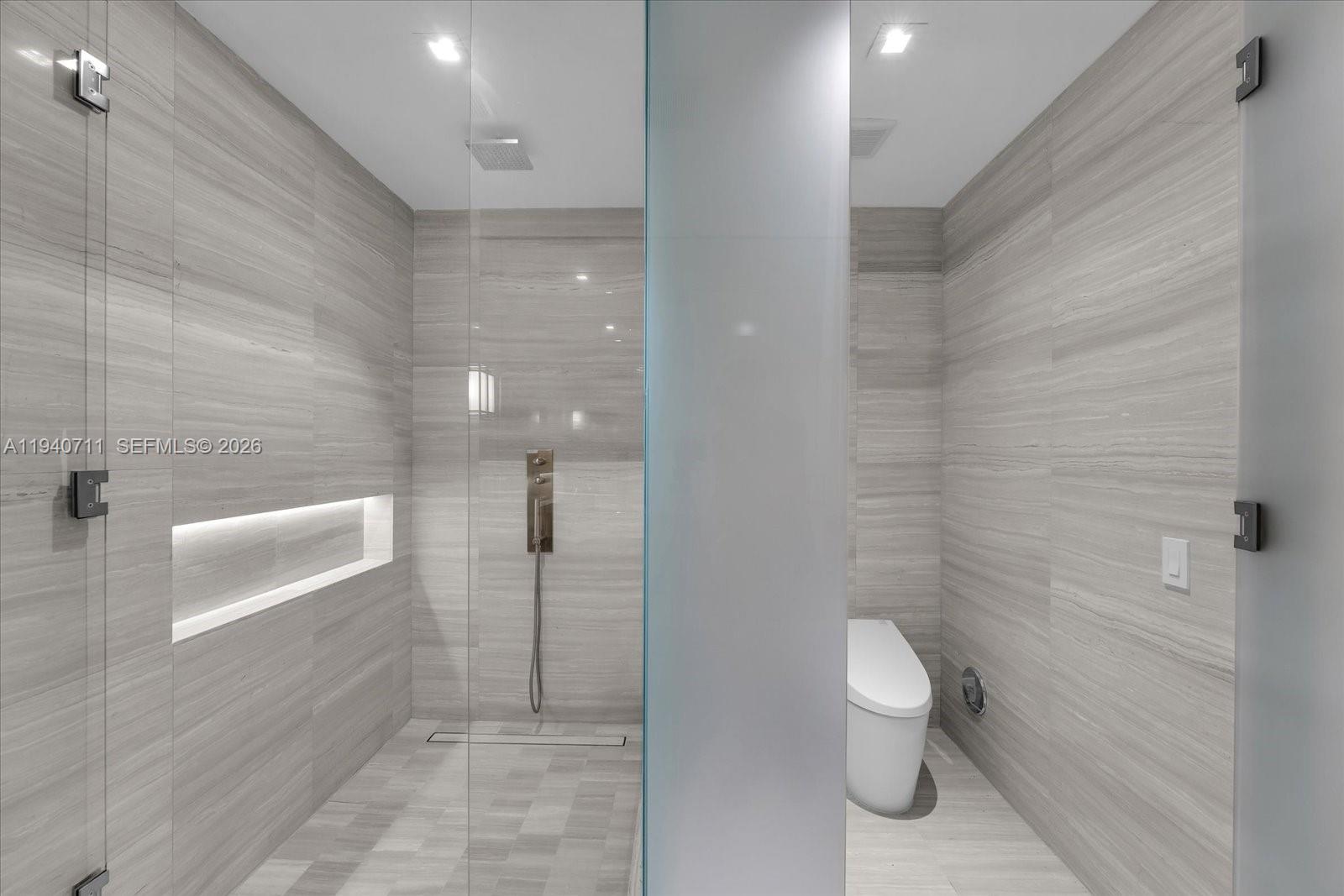 18975 Collins Ave #302, Sunny Isles Beach FL 33160