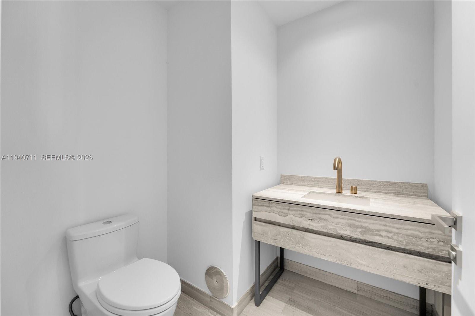 18975 Collins Ave #302, Sunny Isles Beach FL 33160