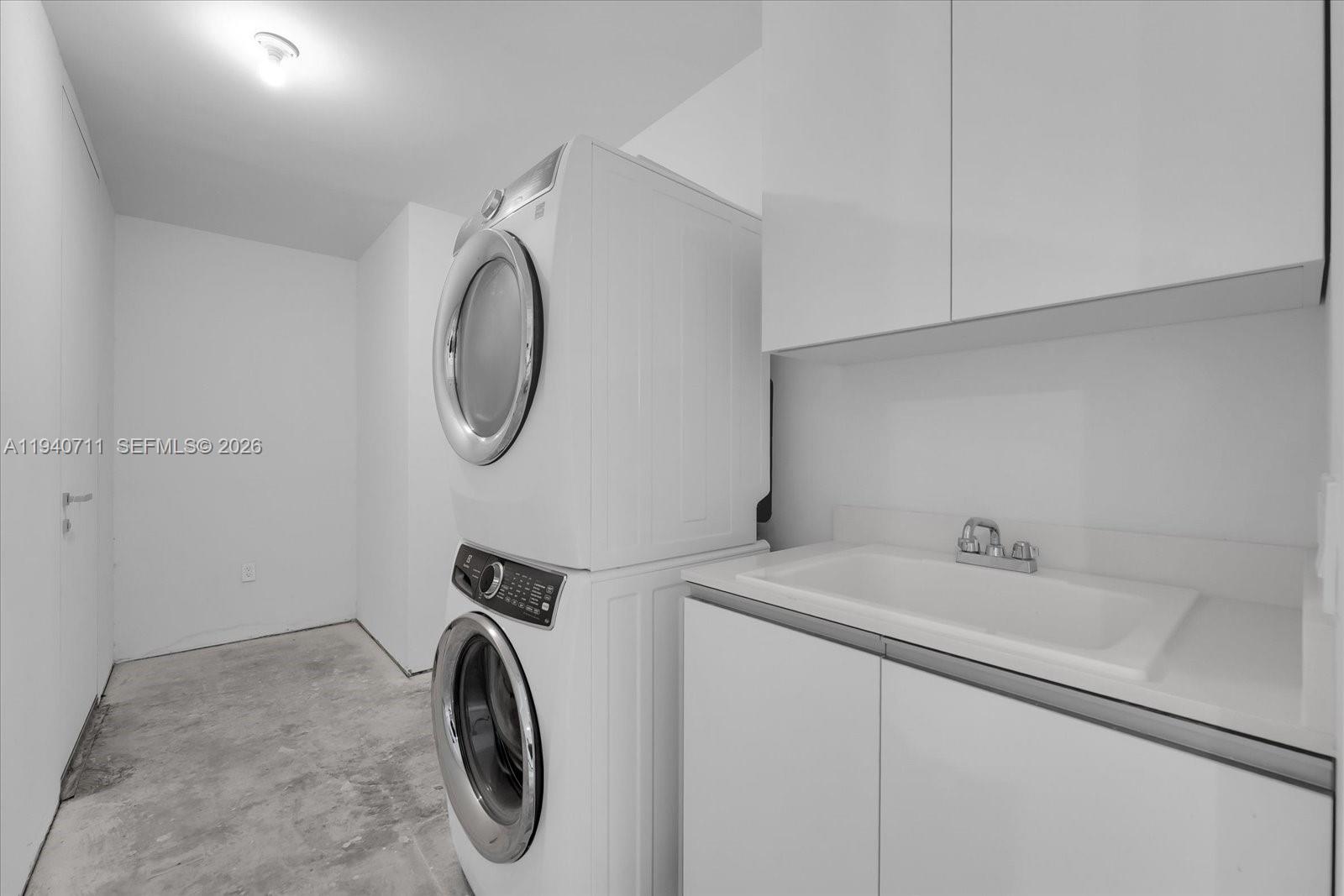 18975 Collins Ave #302, Sunny Isles Beach FL 33160