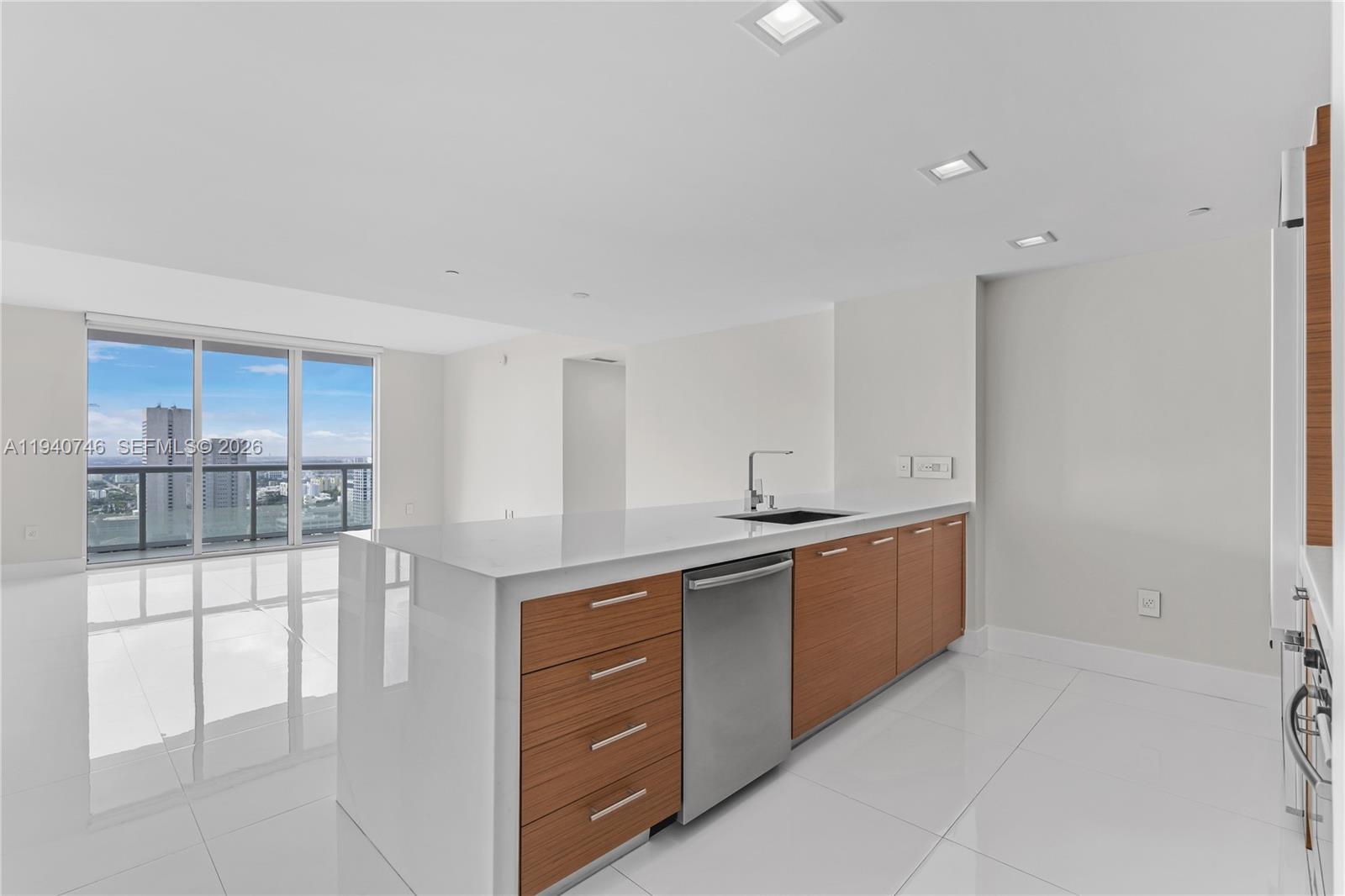 50 Biscayne Blvd #3601, Miami FL 33132
